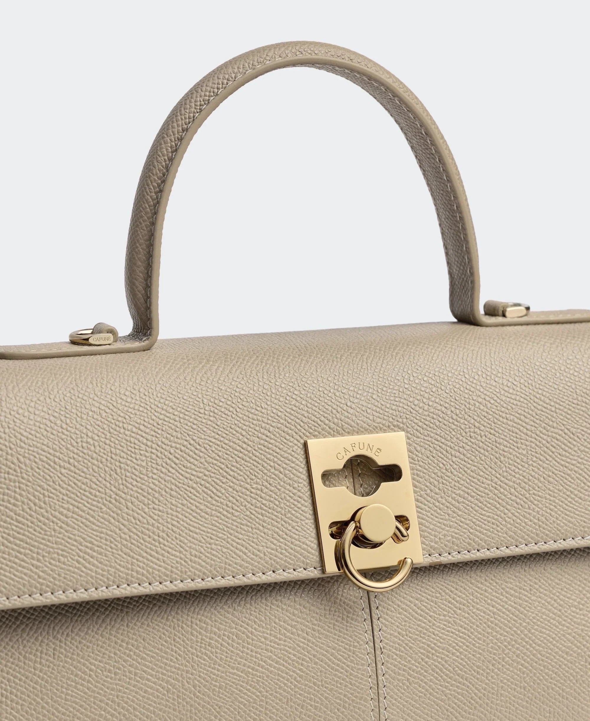 Medium Stance - Taupe