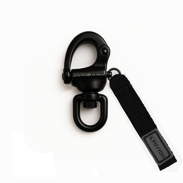 Swivel base prevents rope twisting in dynamic use