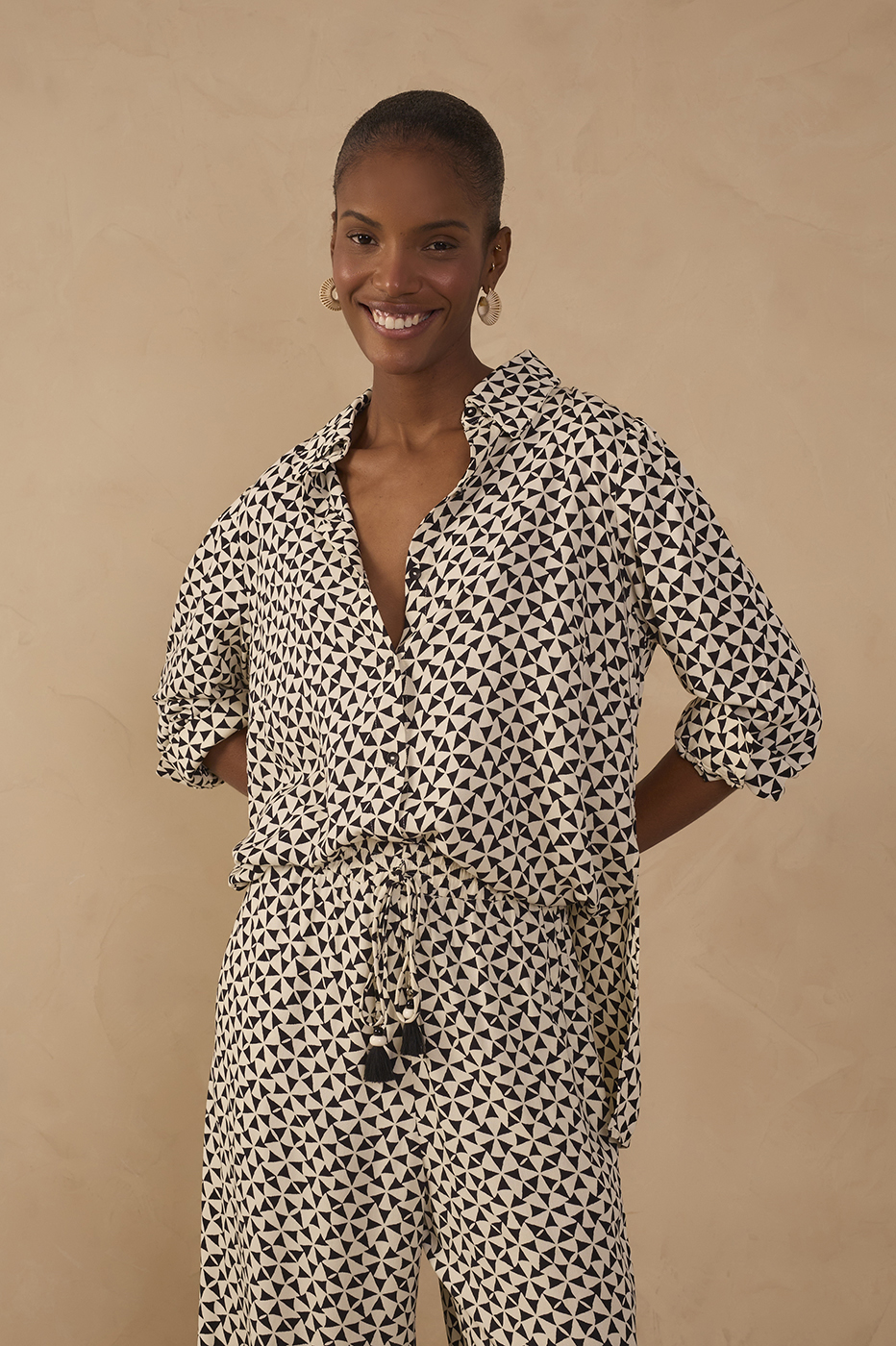 Off-White Vento Collared Buttoned Crepe Shirt_1