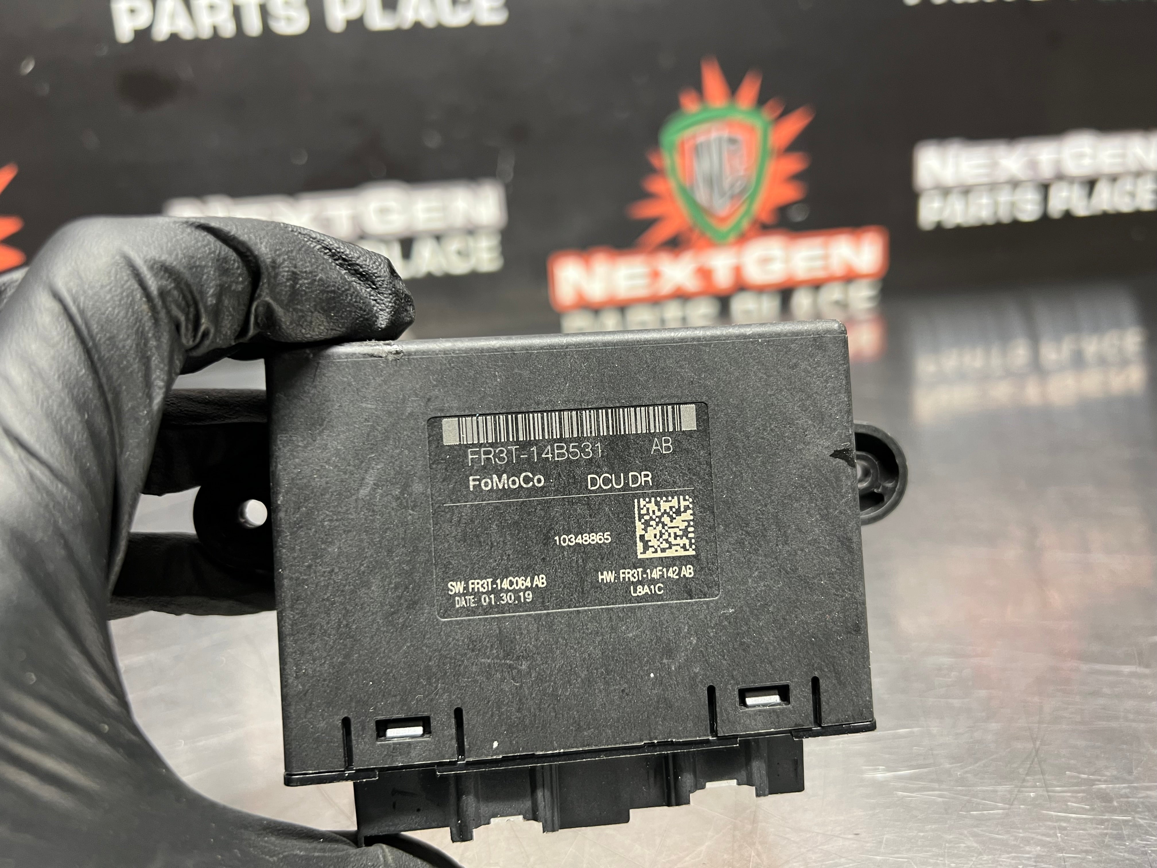 2019 FORD MUSTANG GT LH DRIVER SIDE DOOR CONTROL MODULE OEM FR3T-14B531-AB #958