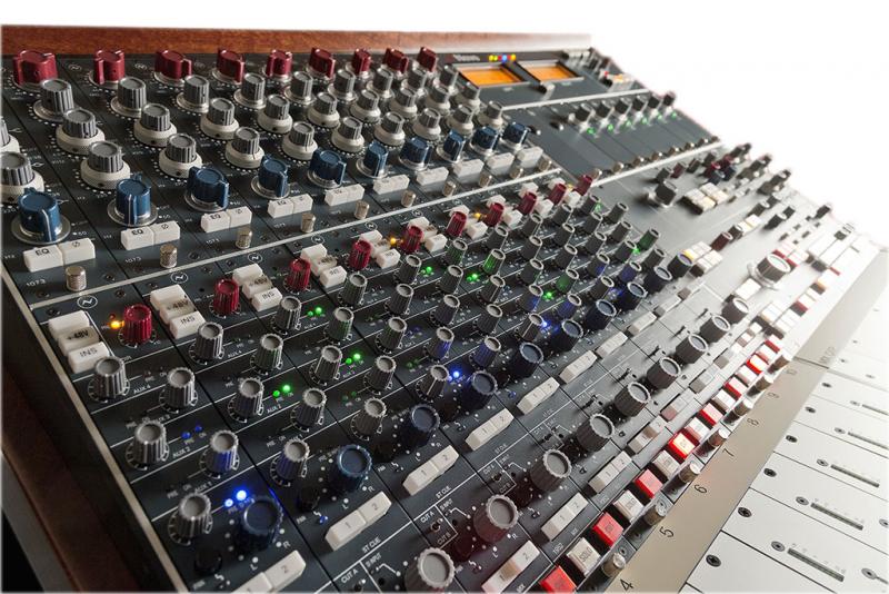 BCM10/2 Mk2 - 24 Channel