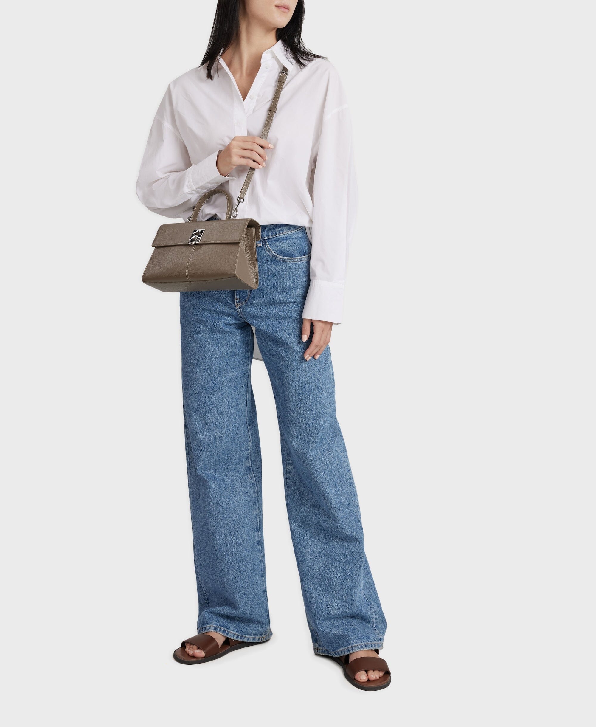 Medium Stance - Brownstone