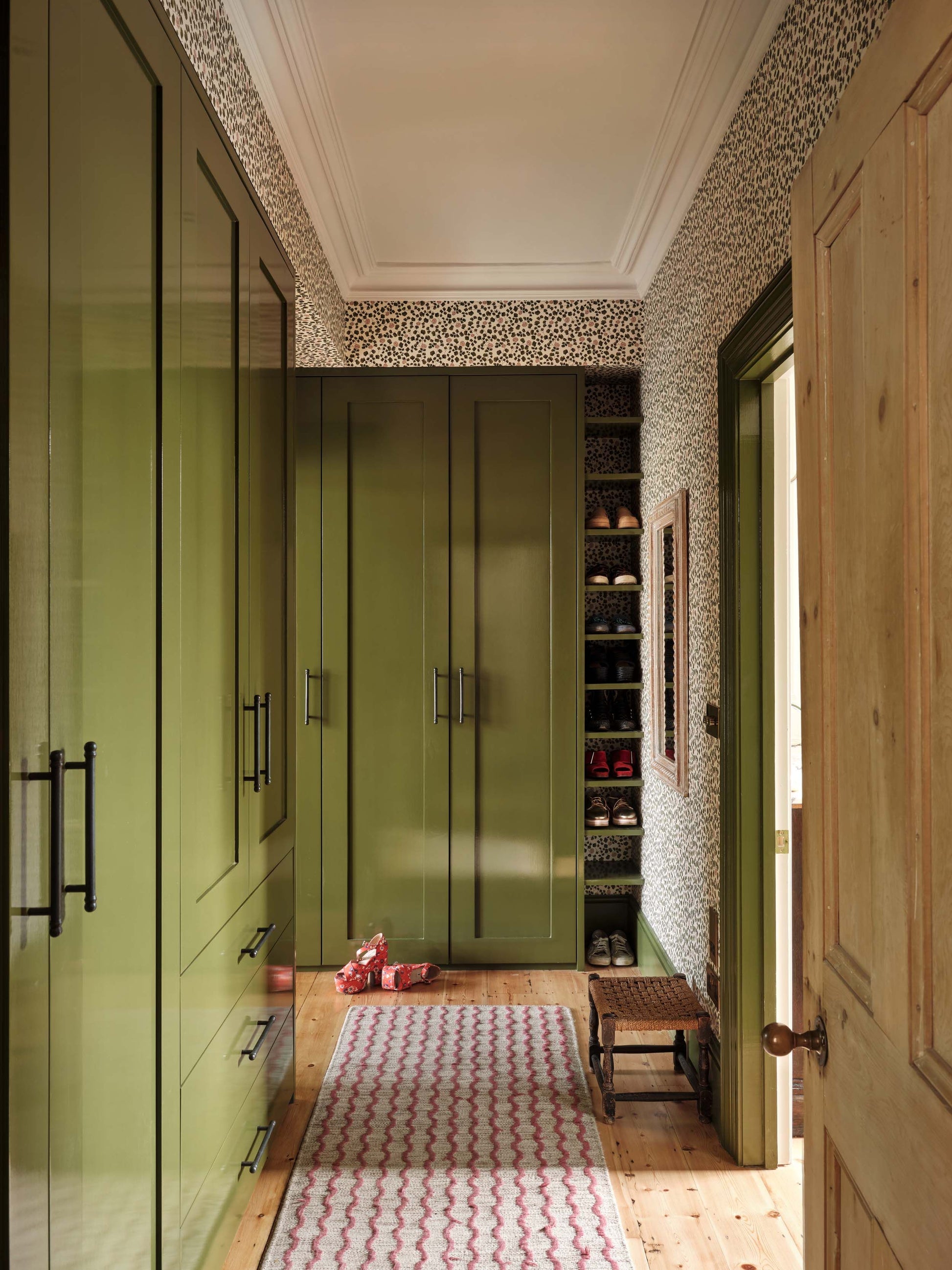 34 chic dressing room ideas for houses big or small