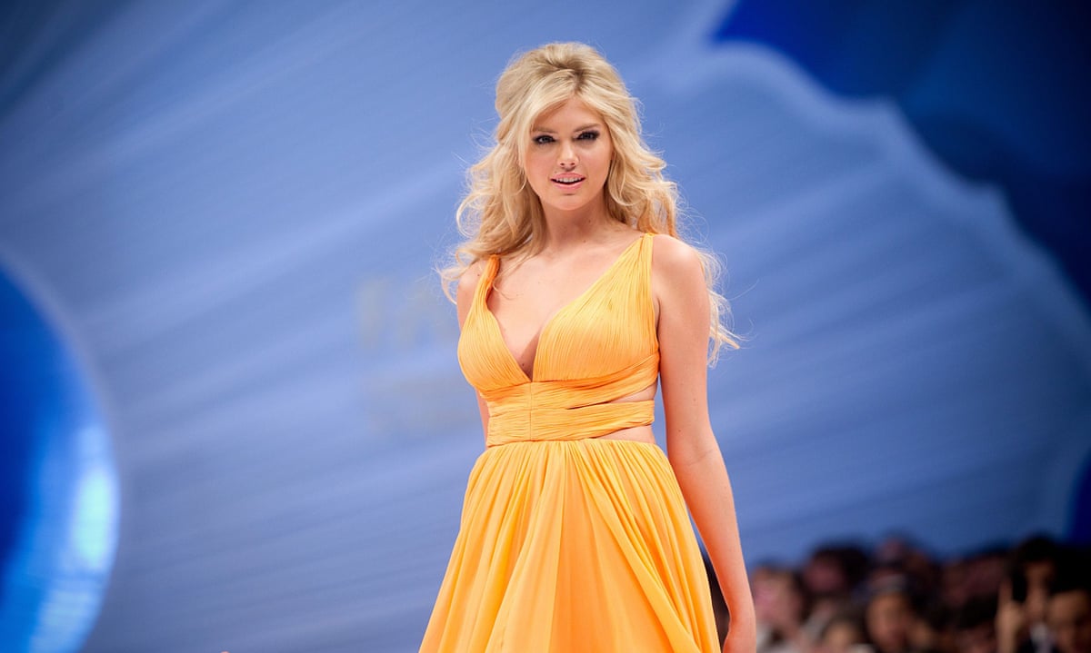 Why does fashion ignore big breasts? | Fashion industry