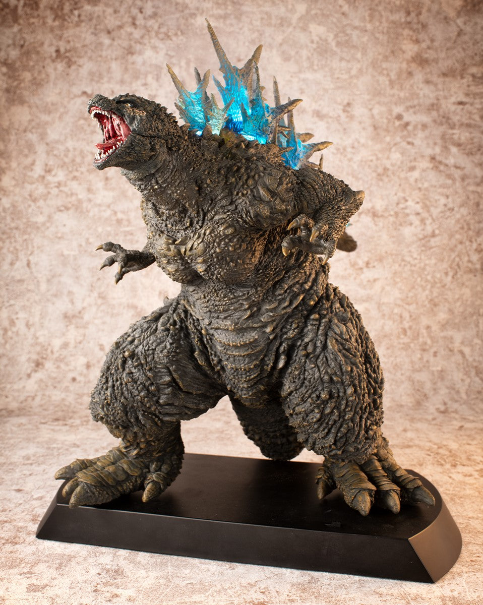 PRE ORDER – UA MONSTERS GODZILLA （2023） IMAGE COLOR OF ATTACKING GINZA VER. 【 WITH LED & SOUND 】