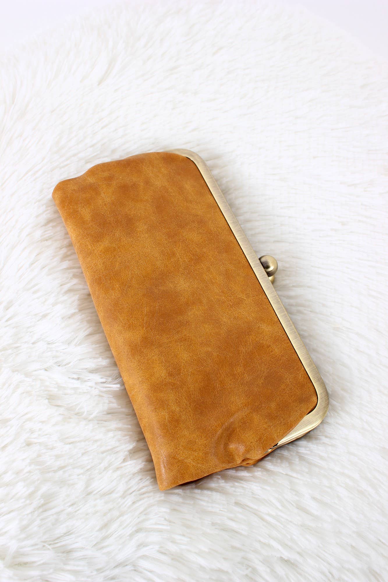 MiMi Wholesale - BP208 Karen Kiss Lock Clutch: Mustard