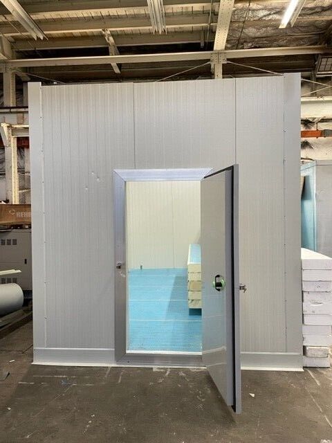 NEW Walk-in 10 x 18 x 8 '5" w/floor & refrigeration system