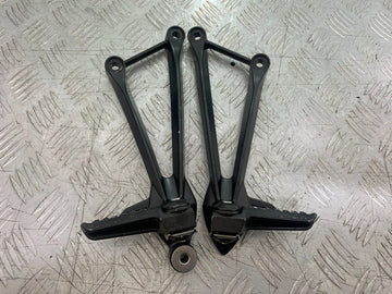 KAWASAKI ZX10R ZX10 R REAR HANGERS AND PEGS   2008-2010 (CMB1206)