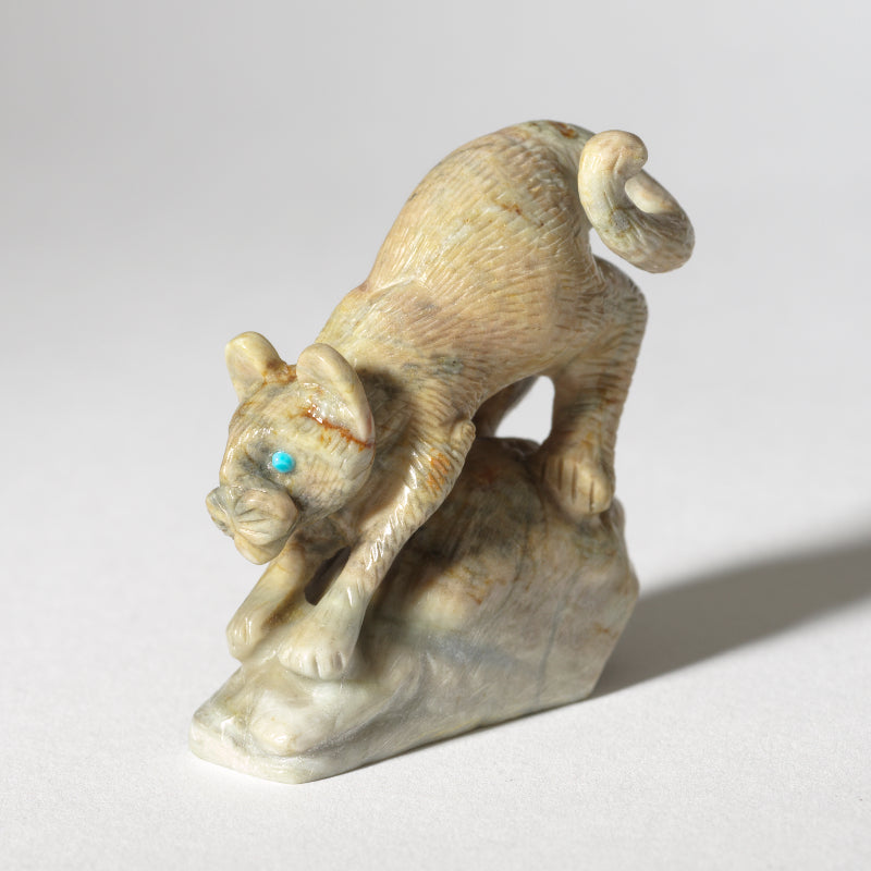 Wilfred Cheama: Picasso Marble, Cougar on a rock