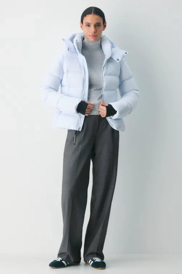 Aritzia The SuperSnug Puff