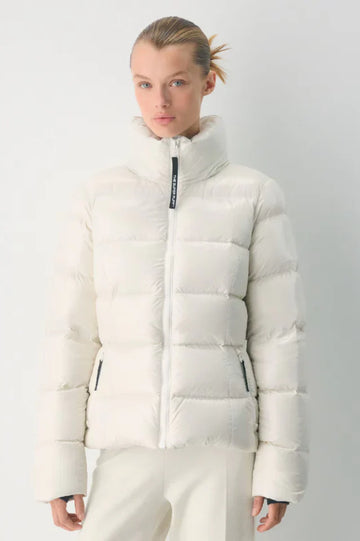 Aritzia The Supersnug Puff