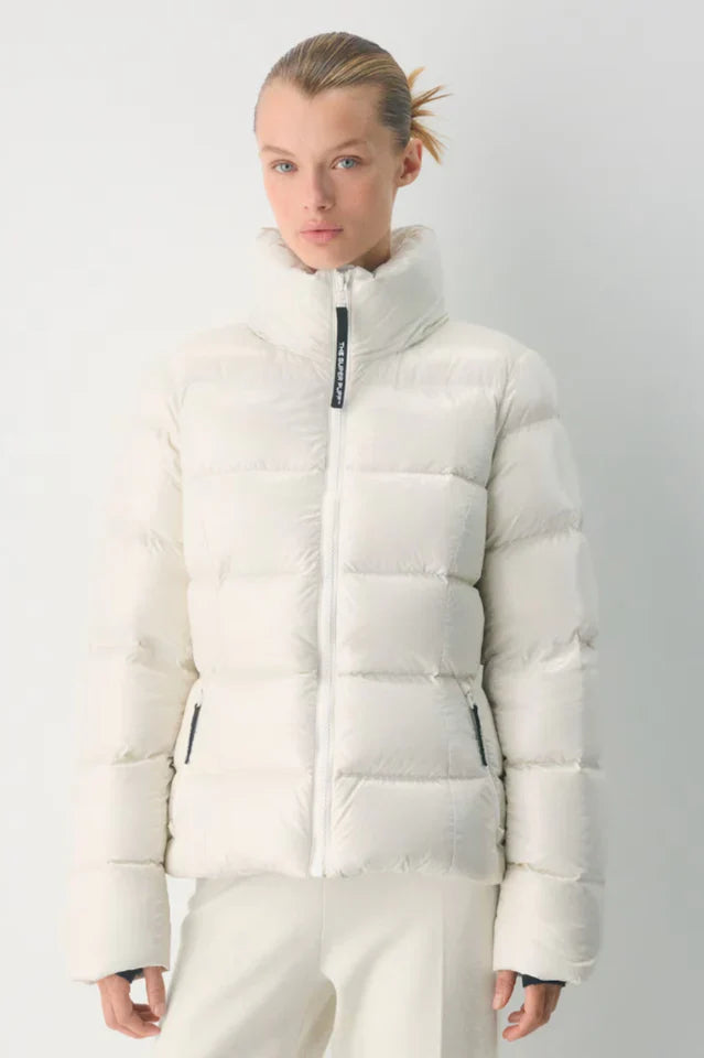 Aritzia The Supersnug Puff