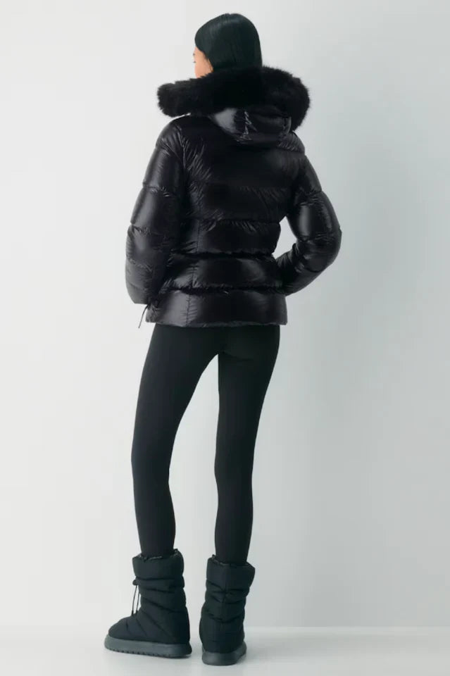 Aritzia The Supersnug Puff
