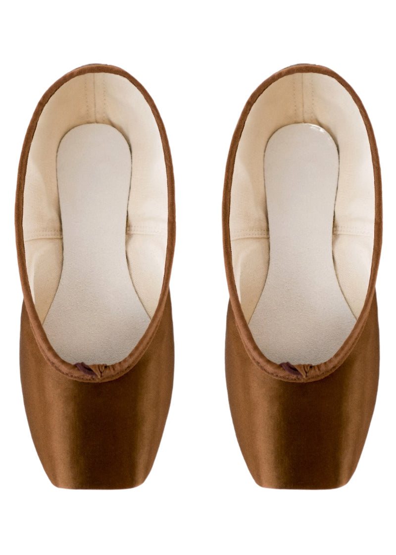Suffolk Spotlight english turn shoe pointe shoe with tapered box and 3/4 break in skin tone brown