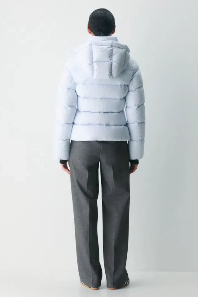 Aritzia The SuperSnug Puff