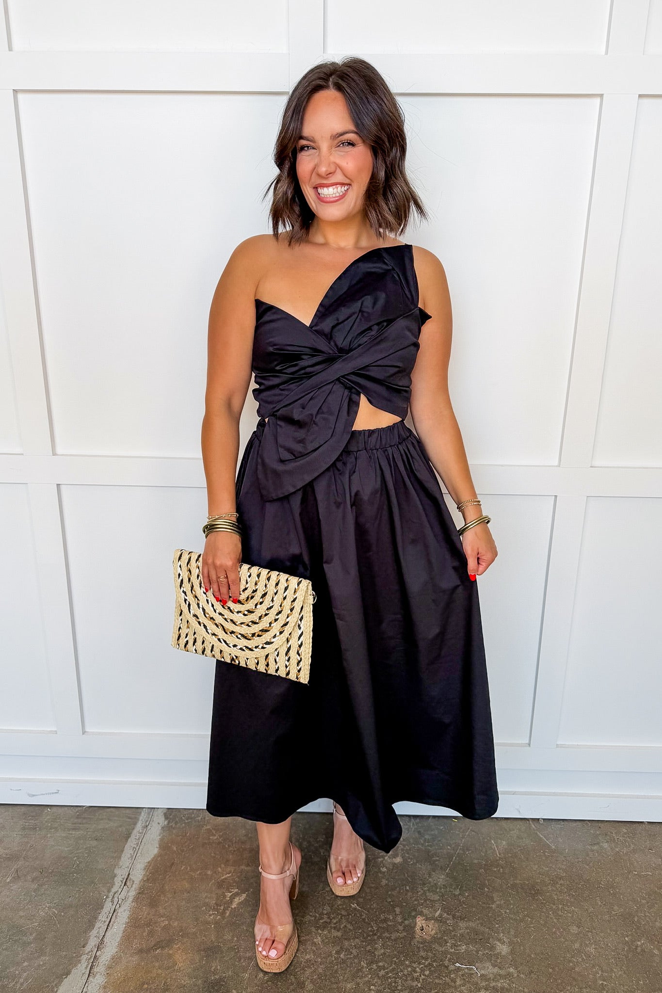 Center Stage Bow Midi Dress in Black