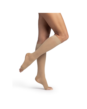 Sigvaris Dynaven 980 Sheer 20-30mmHg Calf Open Toe Beige SS