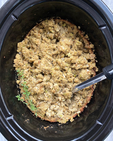 Crockpot Slow Cooker Cornbread Dressing