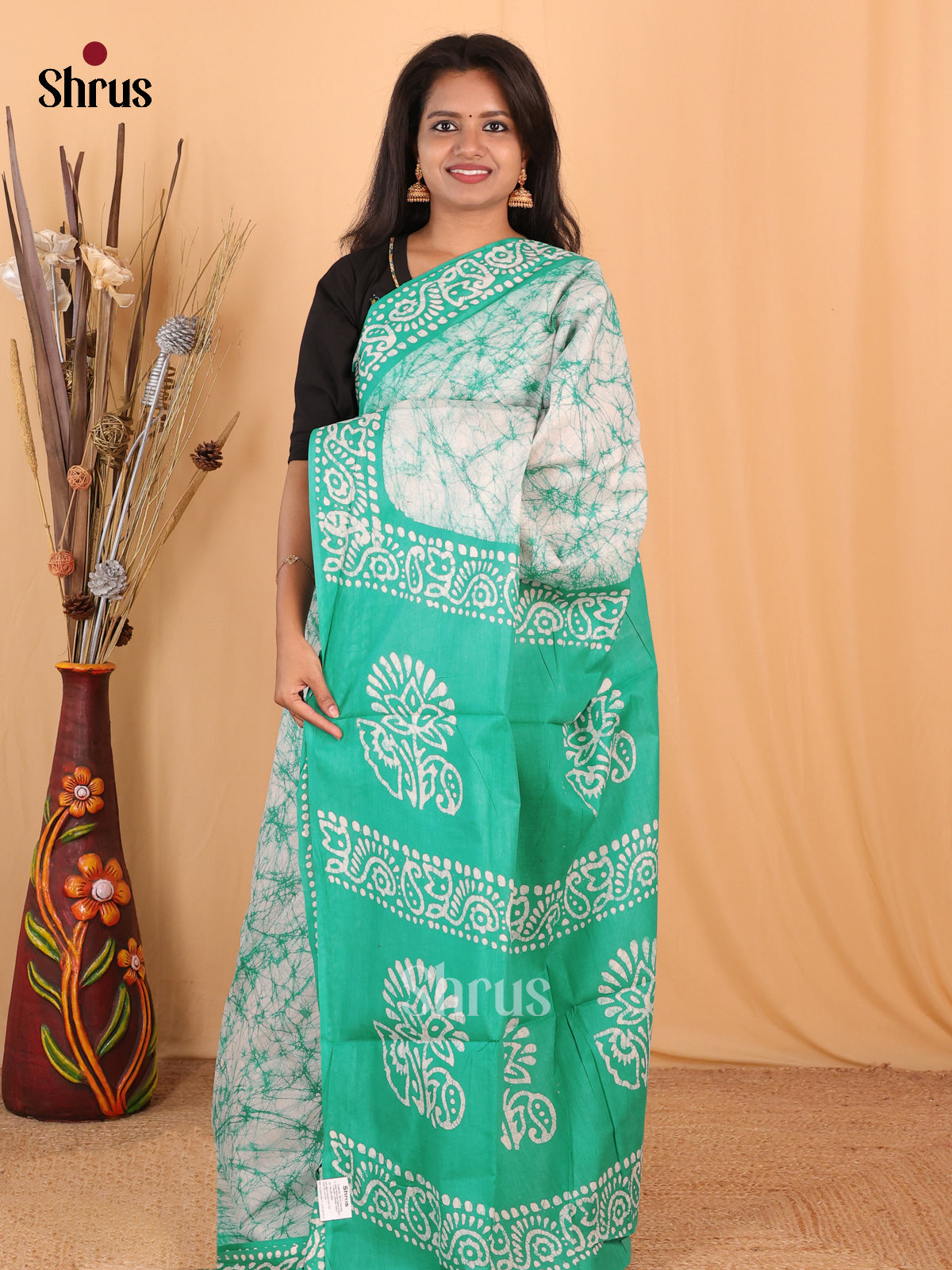 White & Green - Bhatik Saree - Shop on Shrus.com