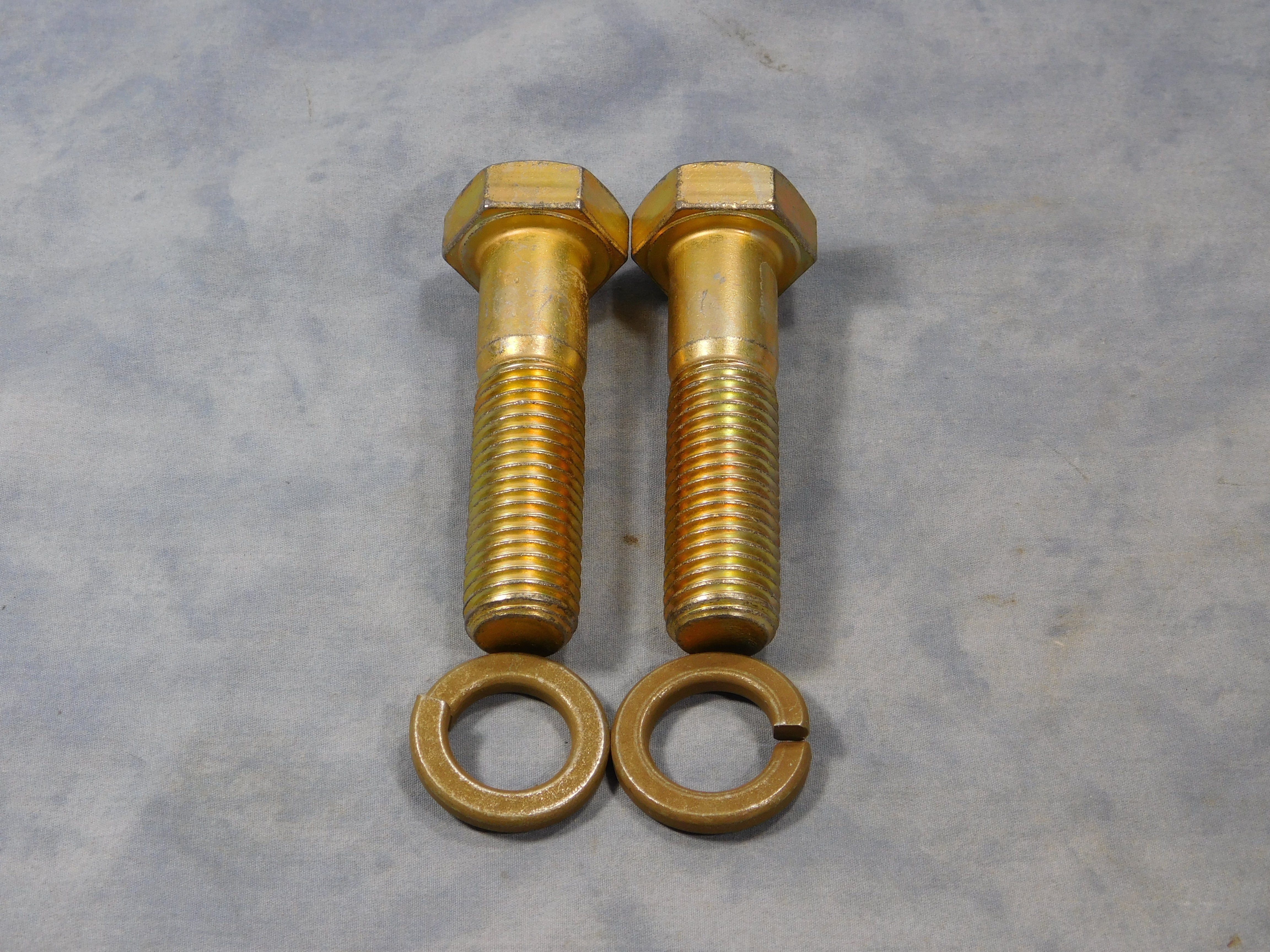 SPRING SEAT PINCH BOLTS w/ WASHERS FOR REAR LEAF SPRING - 7521642 & MS35338-52
