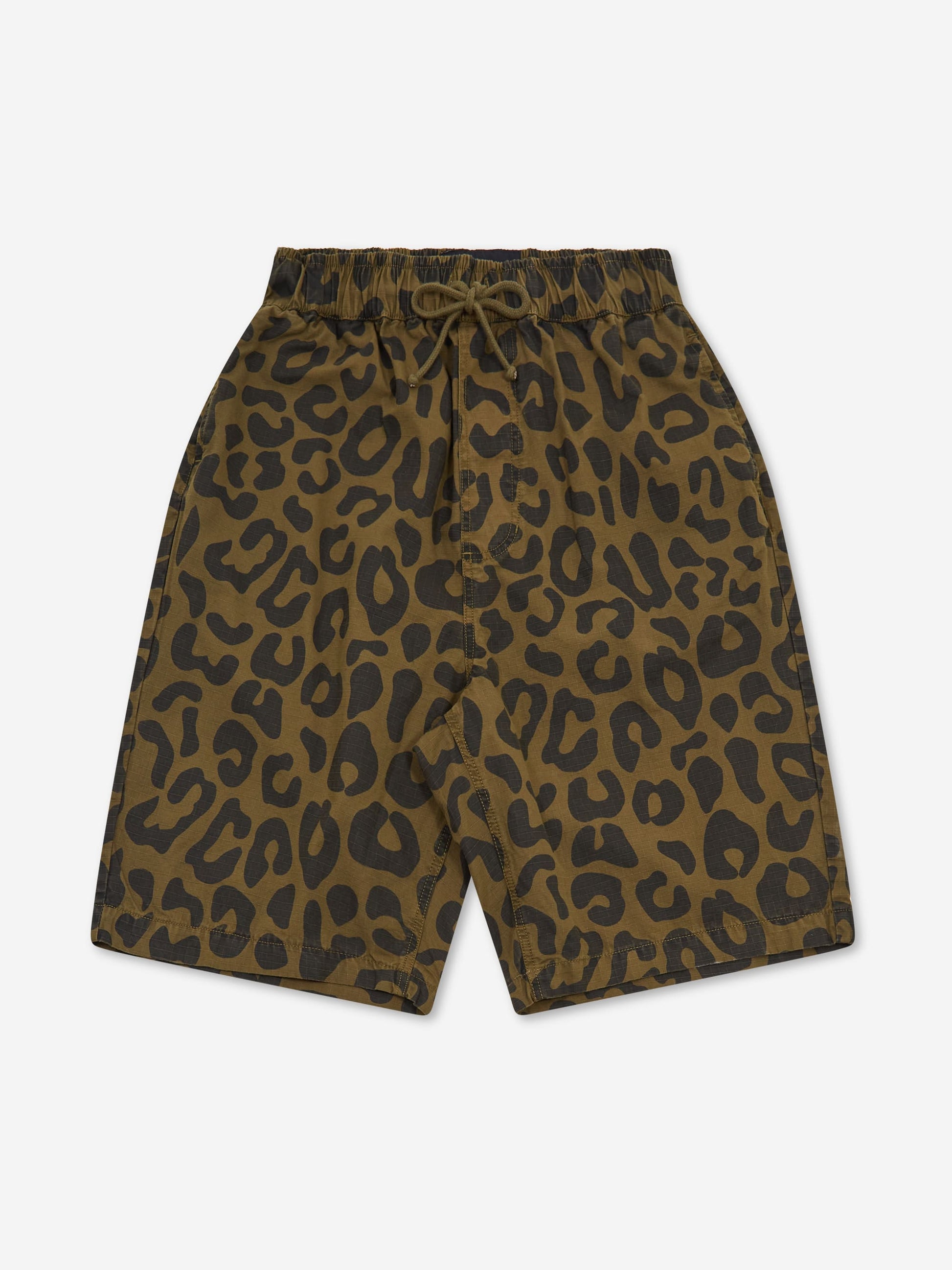 The Earth People Coffey Leopard City Short in khaki features a comfortable elastic waistband with drawstring and a stylish leopard print, crafted in knee-length cotton for both comfort and flair.