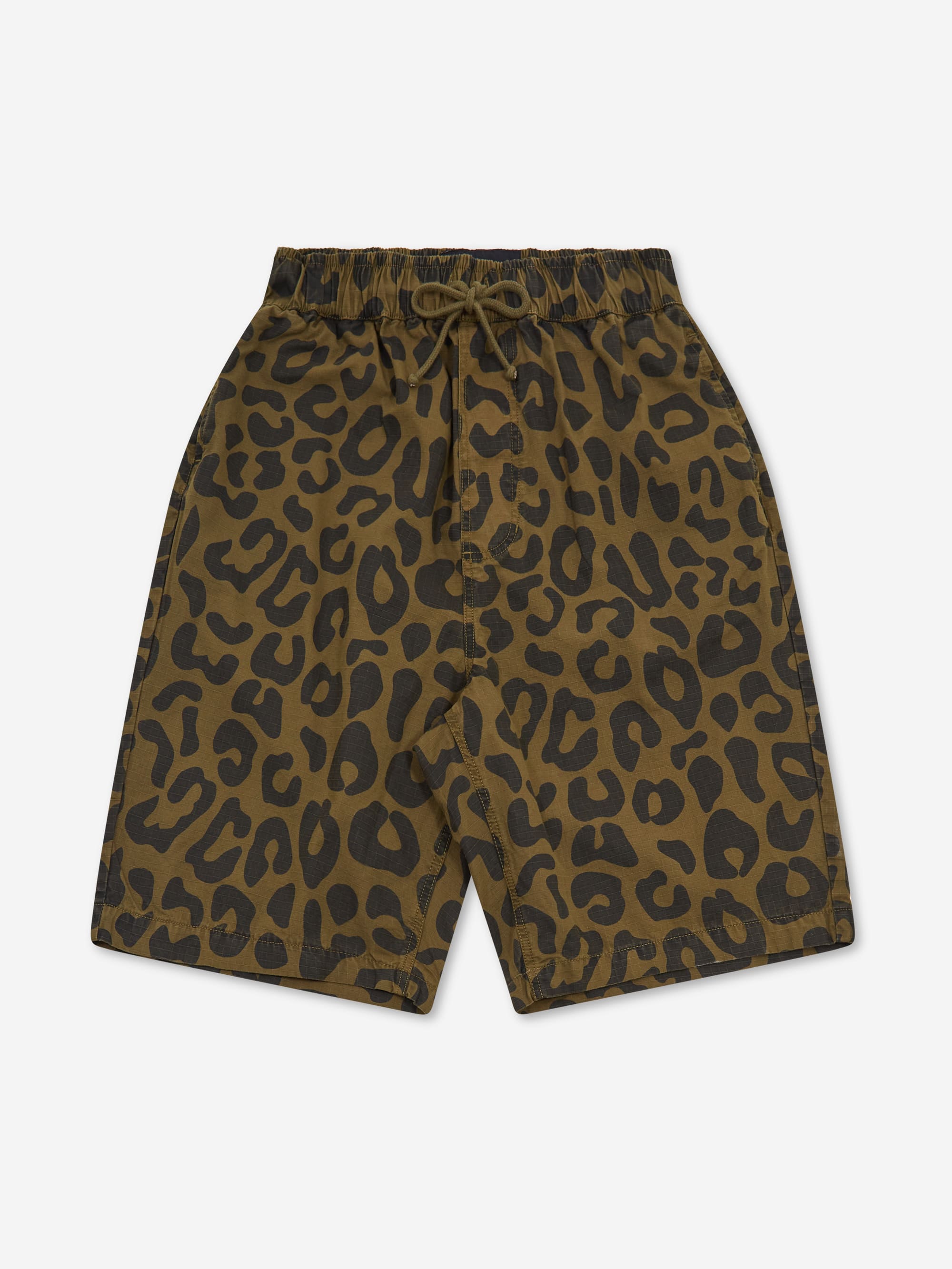 The Earth People Coffey Leopard City Short in khaki features a comfortable elastic waistband with drawstring and a stylish leopard print, crafted in knee-length cotton for both comfort and flair.