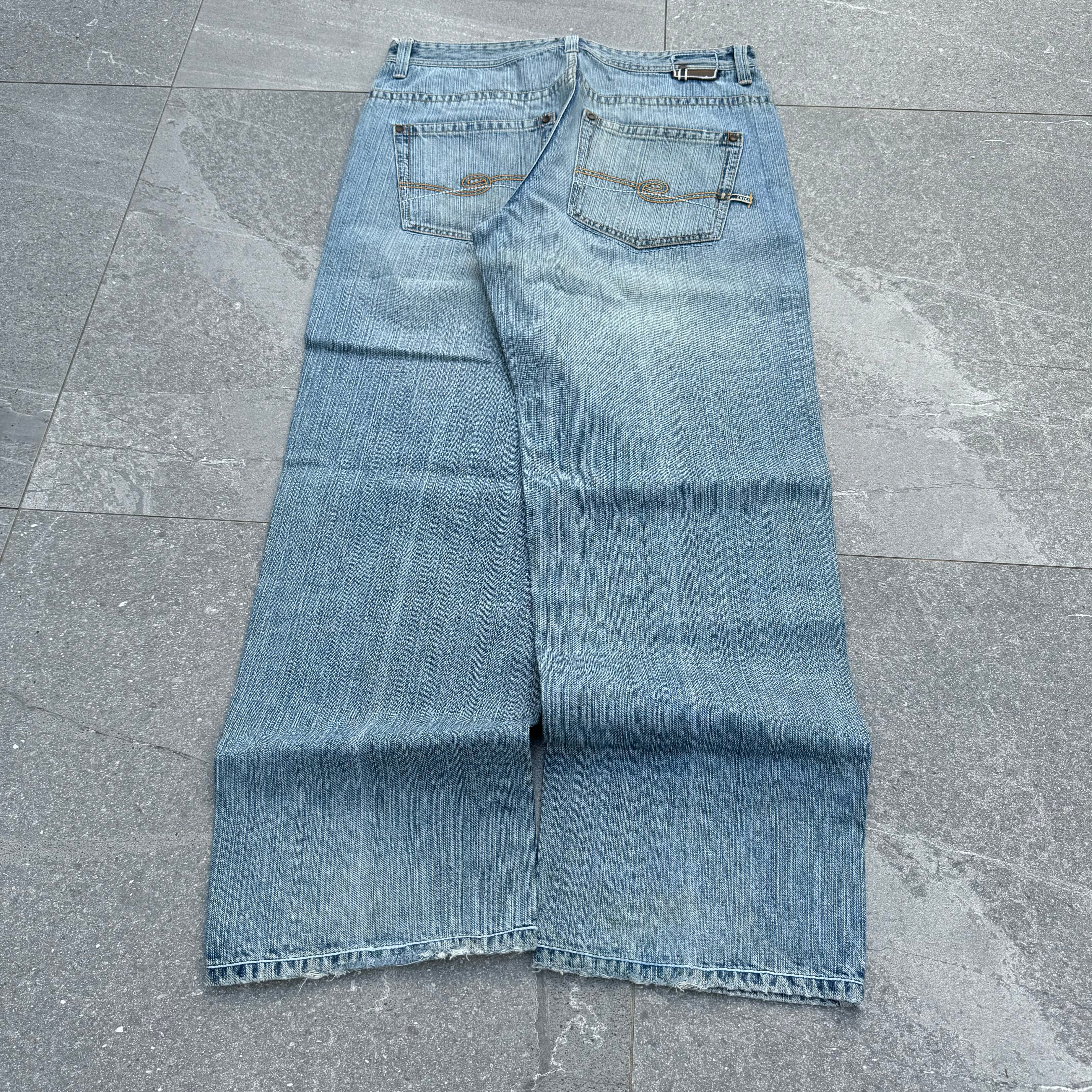 beautiful enyce jeans - 36x32”