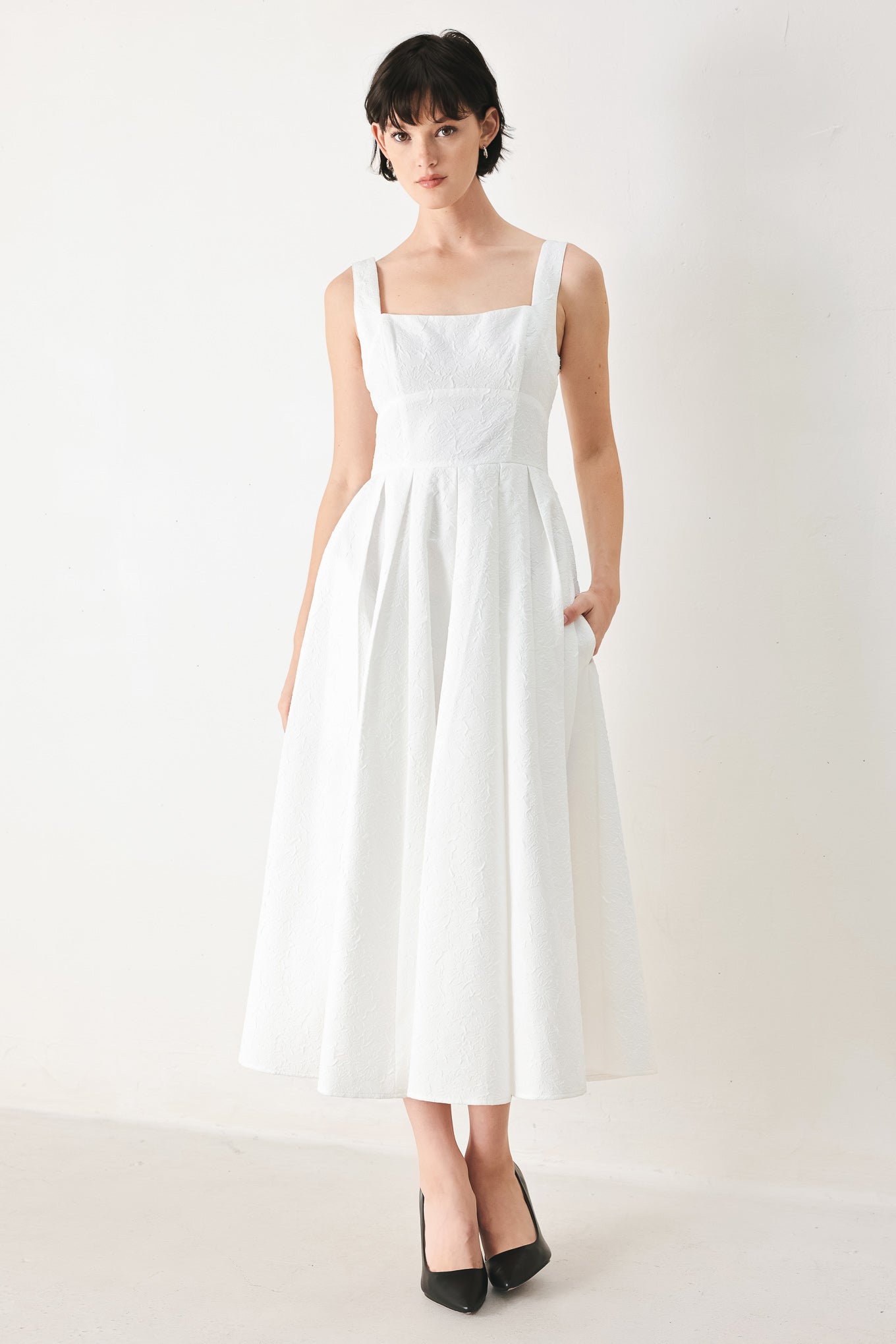 ECHO IN WHITE WOVEN MIDI DRESS - Glamourous Grace