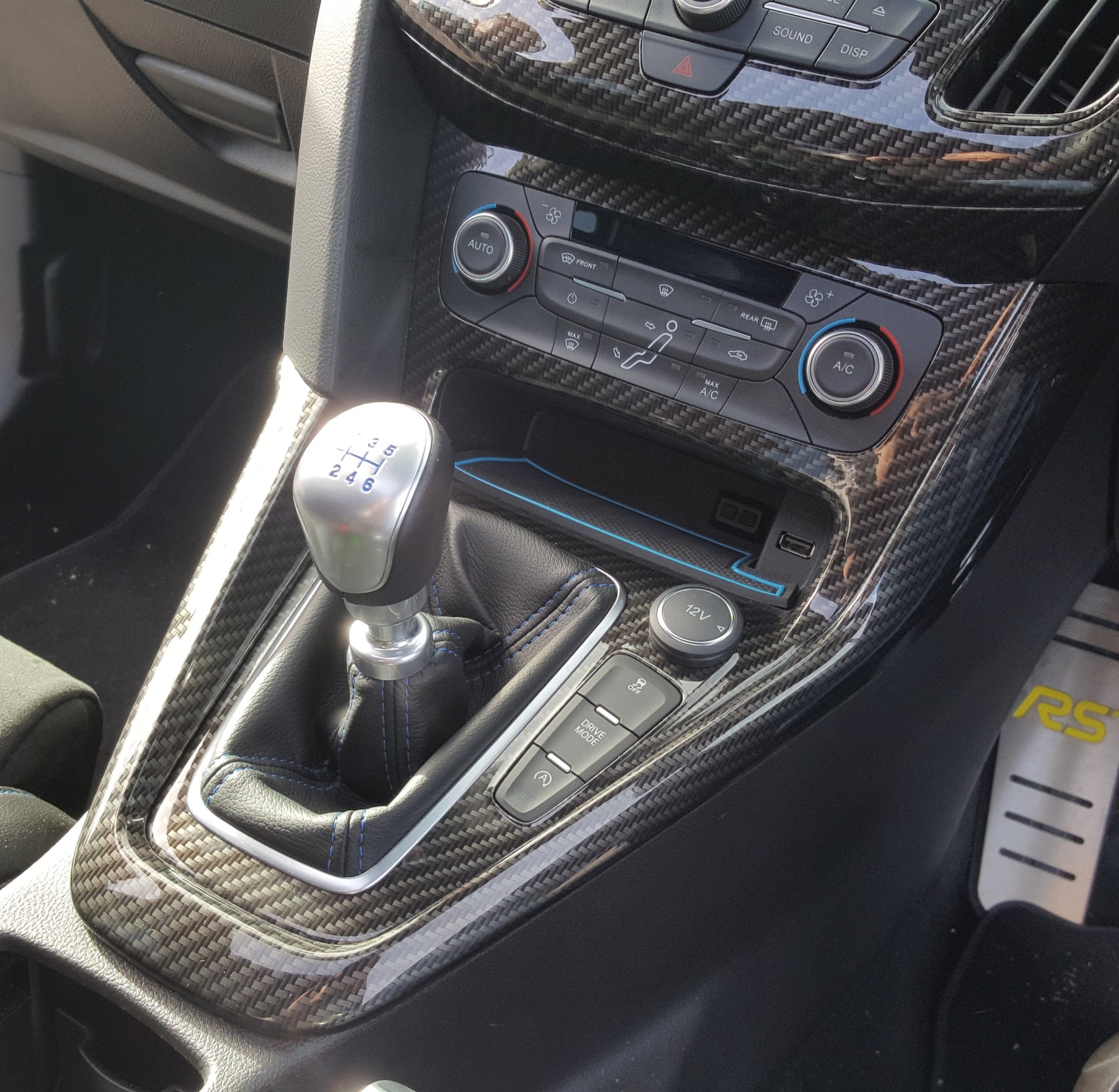 Genuine Ford Centre Console Control Panel - Mk3.5 Focus ST/RS - Carbon Fibre Effect Hydrodipped Finish