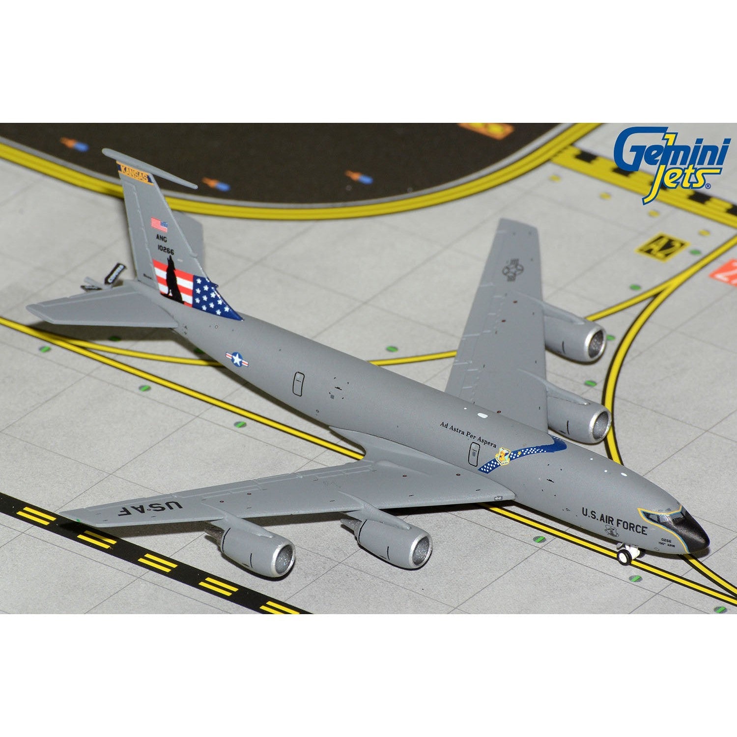 1/400 U.S. Air Force KC-135R Kansas ANG