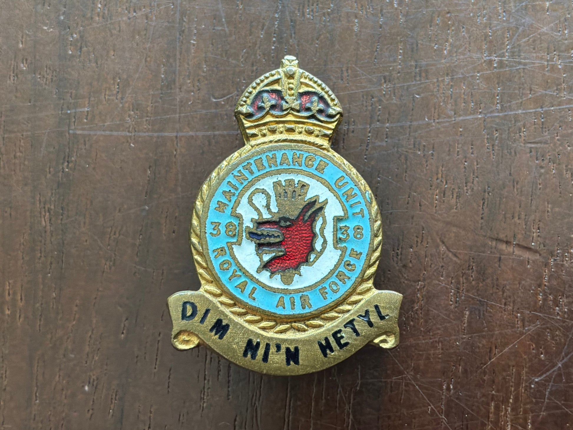 No. 38 Maintenance Unit, Royal Air Force lapel badge.
