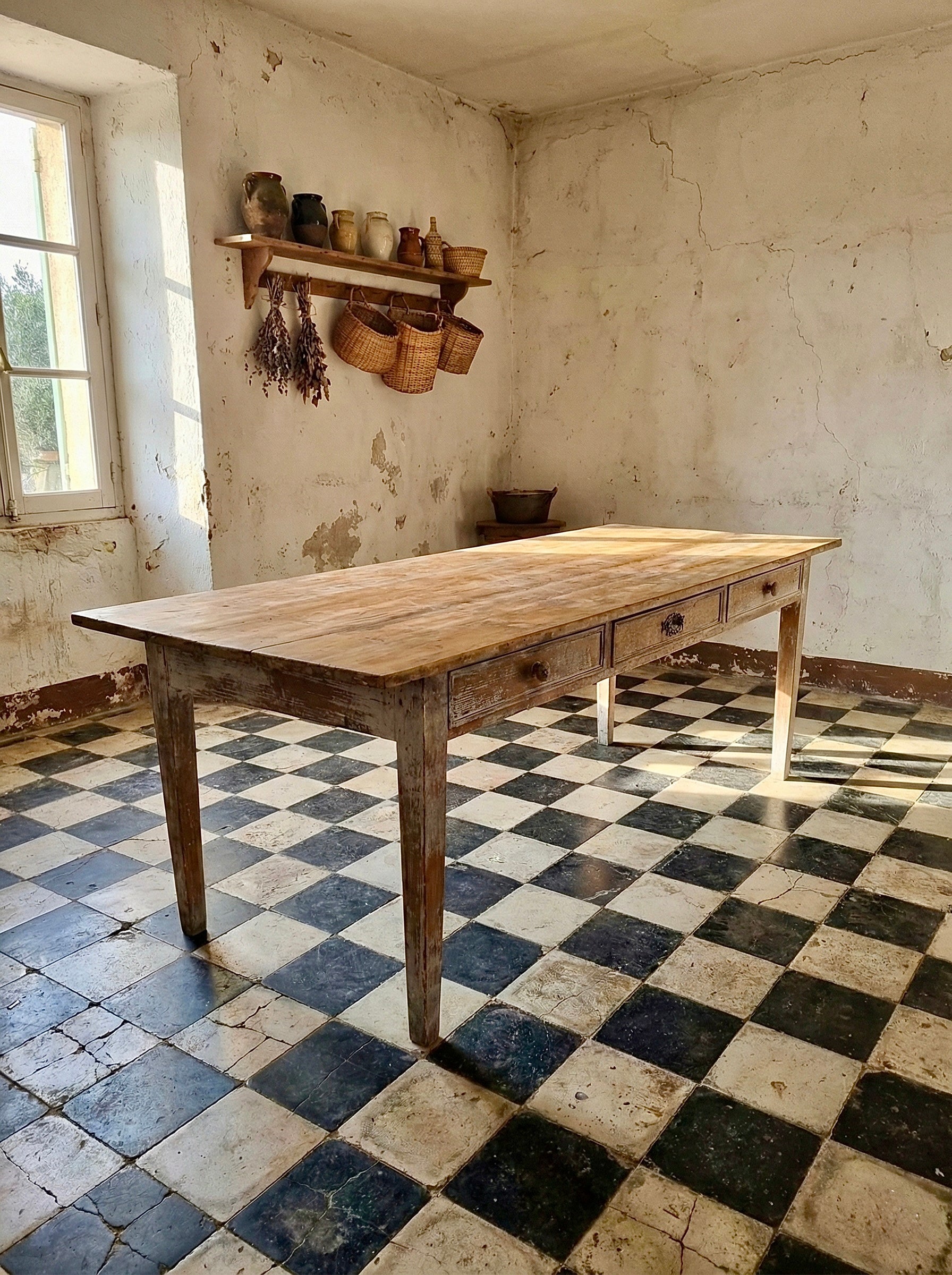 Mesa provenzal