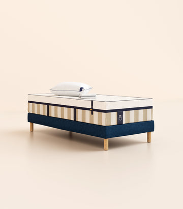 #fr#Matelas Hybride Infinite®|Infinite|Sommier tapissier|Bleu|Pieds Hêtre clair|Plus