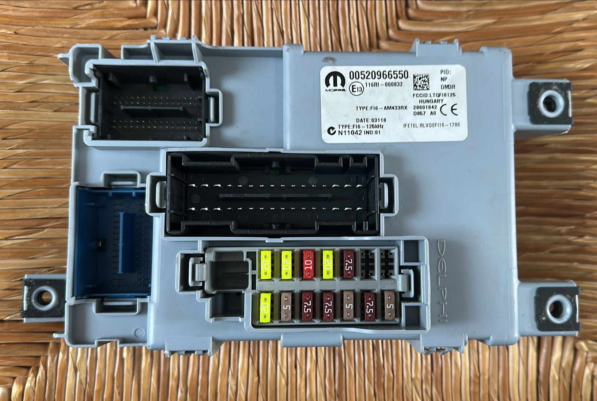 00520966550 CENTRALINA BODY COMPUTER BCM FIAT PANDA 312 MOPAR DELPHI TYPE FI6