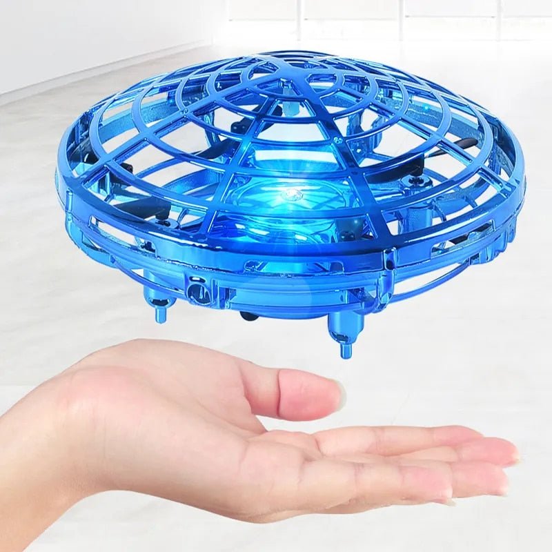 Fliegendes UFO-Spielzeug mit Handsteuerung – Für drinnen & draußen