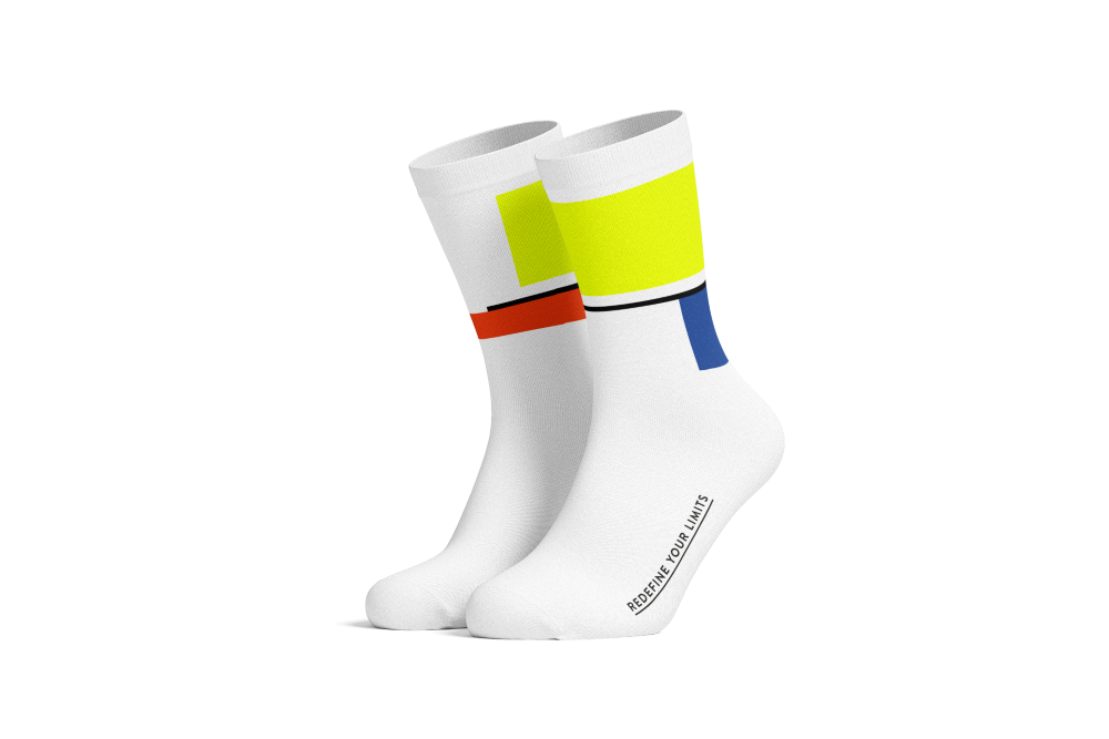 Professional cycling socks for road biking | Slogan Redefine your Limits |Rennrad-Socken mit Mondrian-inspiriertem Farb- und Linienmuster für Radsportler