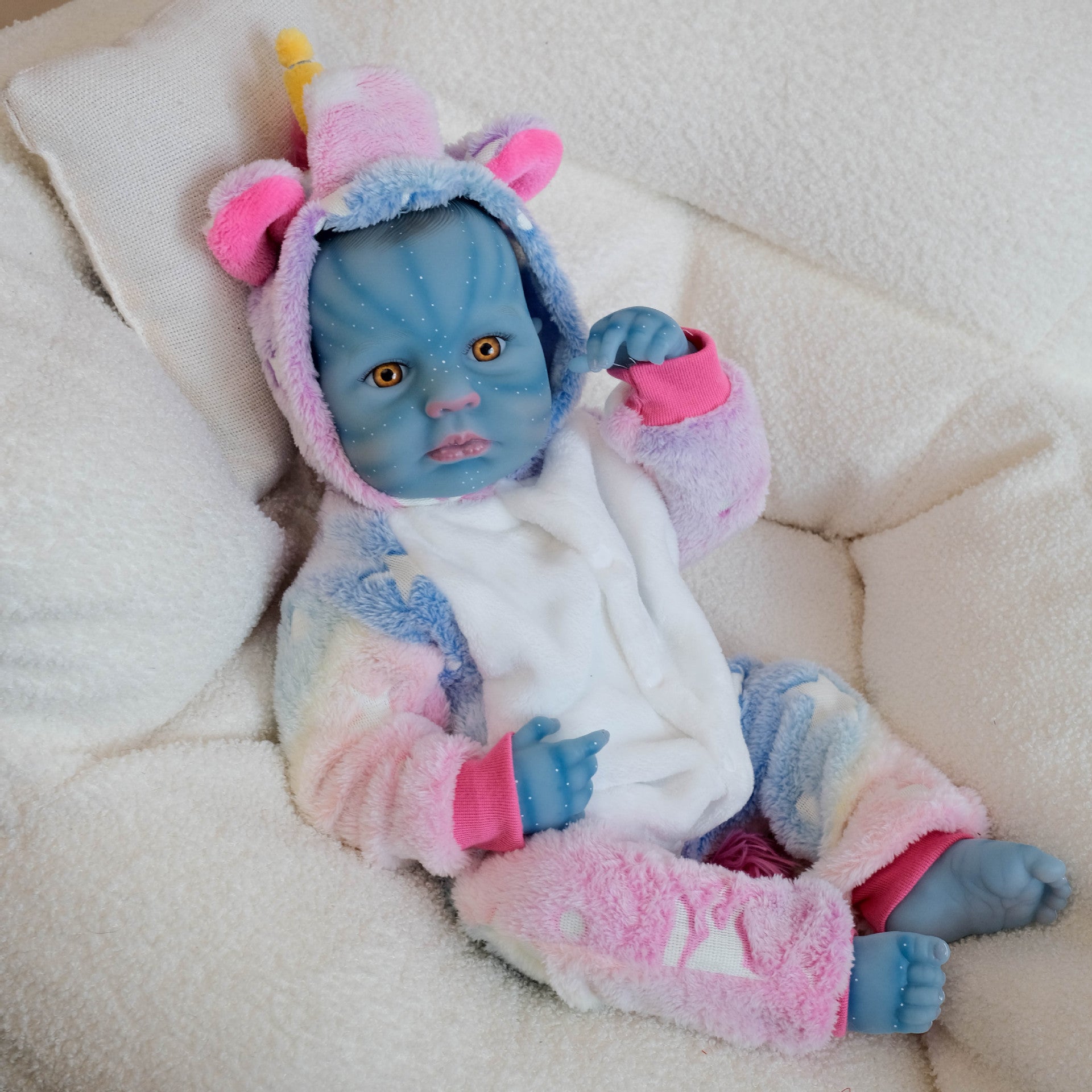 Bébé reborn Loulou yeux ouverts 48 cm (19 pouces) avatar fille