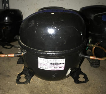 Compresor usado 115V R134A 1/5HP 623 BTU MOD. C-BE140L2Z