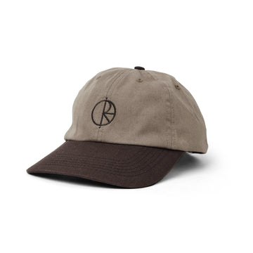 Bestel de Polar Duo Stroke Logo Cap veilig, gemakkelijk en snel bij Revert 95. Check onze website voor de gehele Polar collectie.