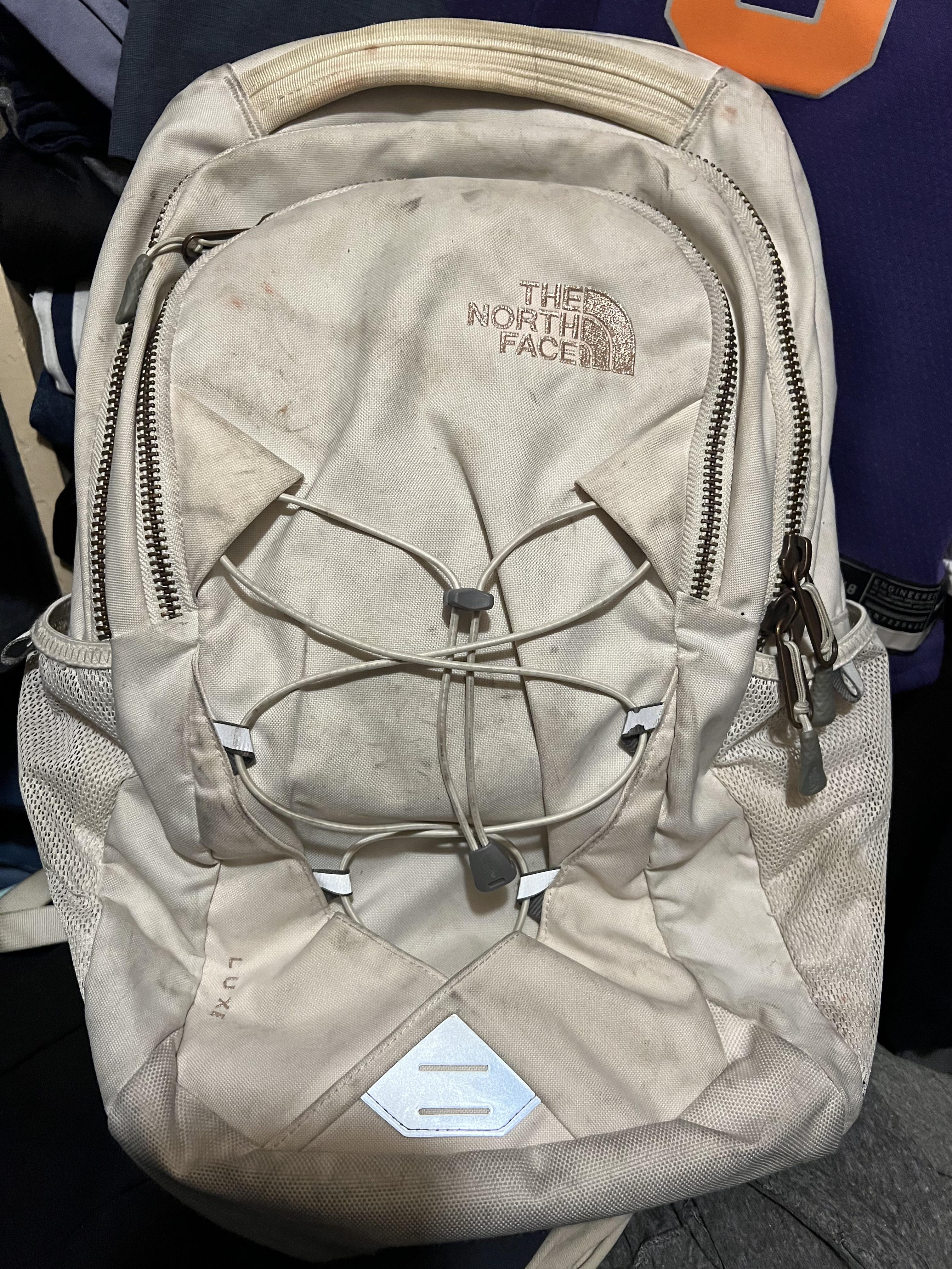 Advice to clean my backpack? The stains are from dirt and lots of  traveling. Anything helps I just want to make it look nice again! :  r/CleaningTips