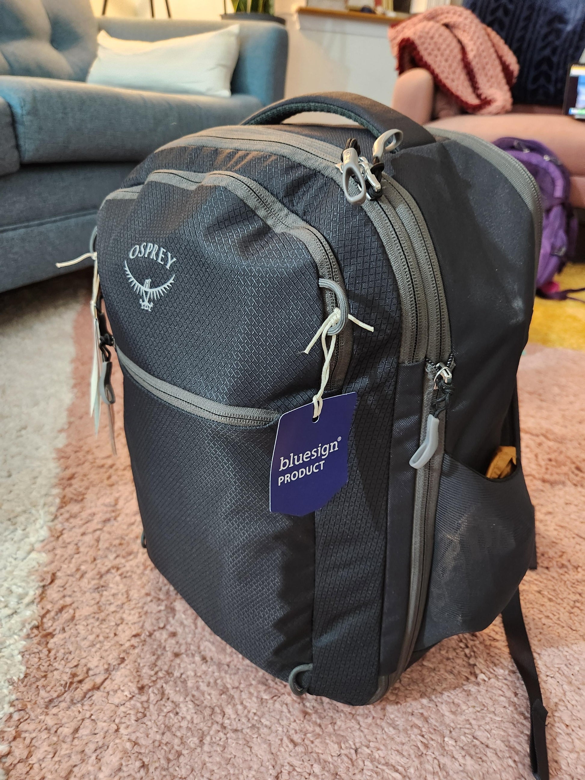 Carry Comparison, or, Making My Fixations Work FOR Me For Once: Osprey  26+6, Refugio 26L, Tomtoc 28L, and a random "regular backpack" (Perigee) :  r/onebag