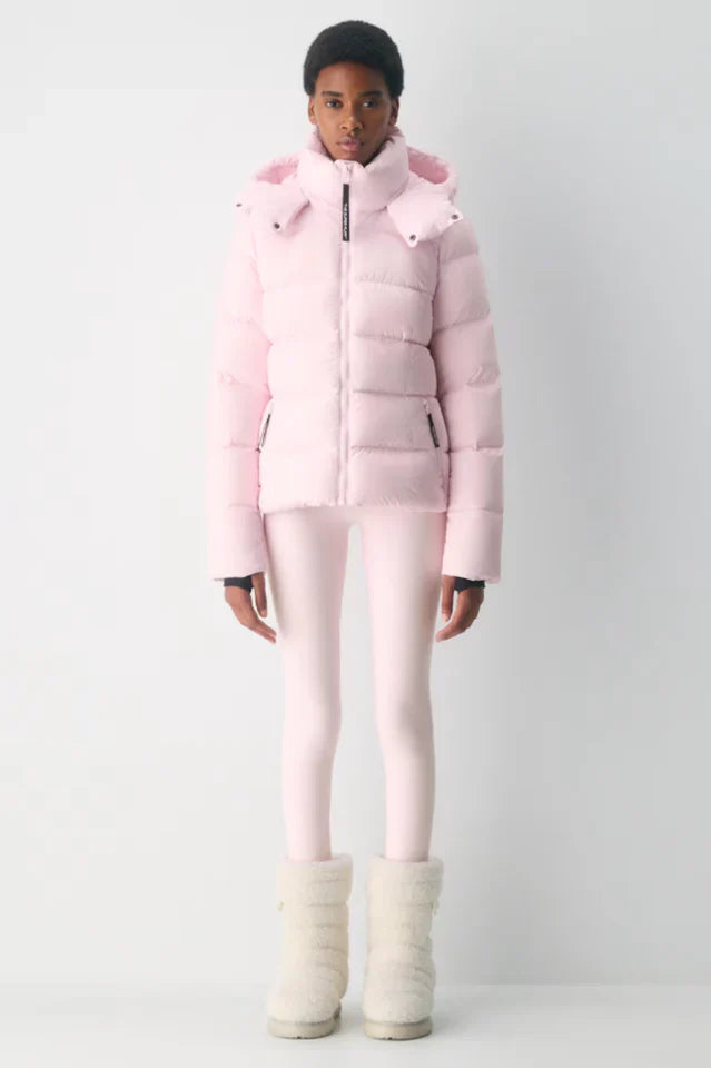 Aritzia The SuperSnug Puff