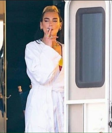 Dua Lipa shocks fans as she announces smoke-free start to 2024