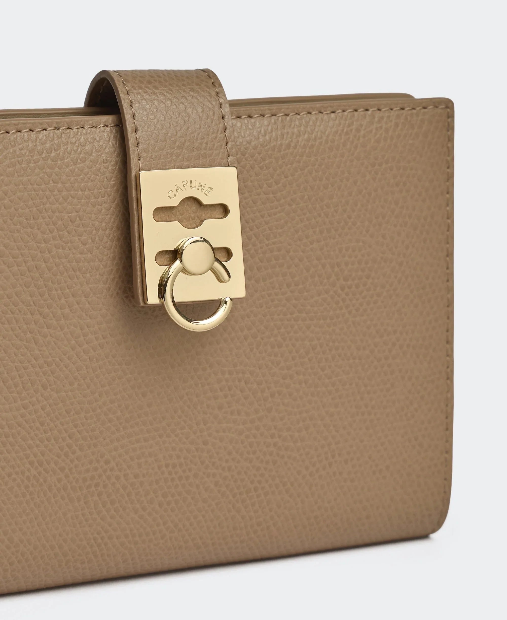 Stance Passport Holder - Tan