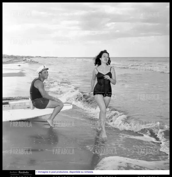 Estate a Rimini, 1954 - Farabola Immagine digitale