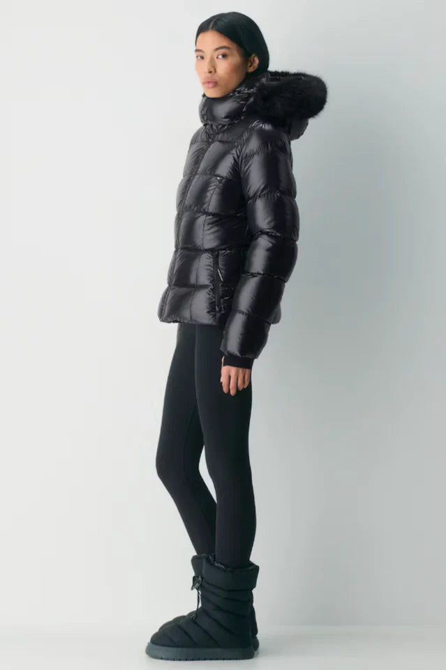 Aritzia The Supersnug Puff