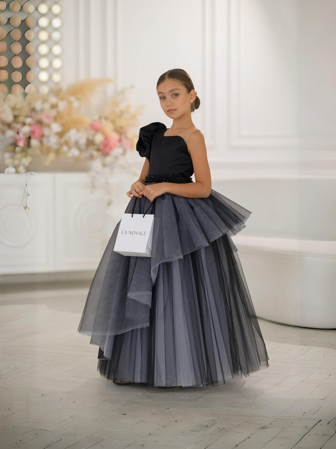 Black and White junior bridesmaid dress, puff sleeve flower girl dress, one shoulder kids pageant dress, girls Black White ceremony dress
