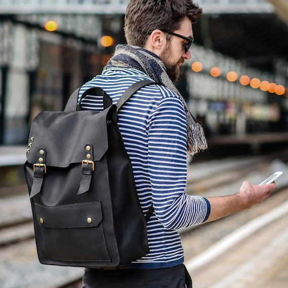 Large Leather Laptop Backpack: Personalized Travel Rucksack