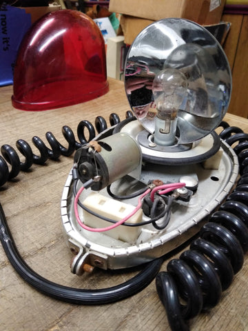 Vtg 1970's DZ 7 07 12 Volt Teardrop Rotating Emergency Beacon Light Works Good!