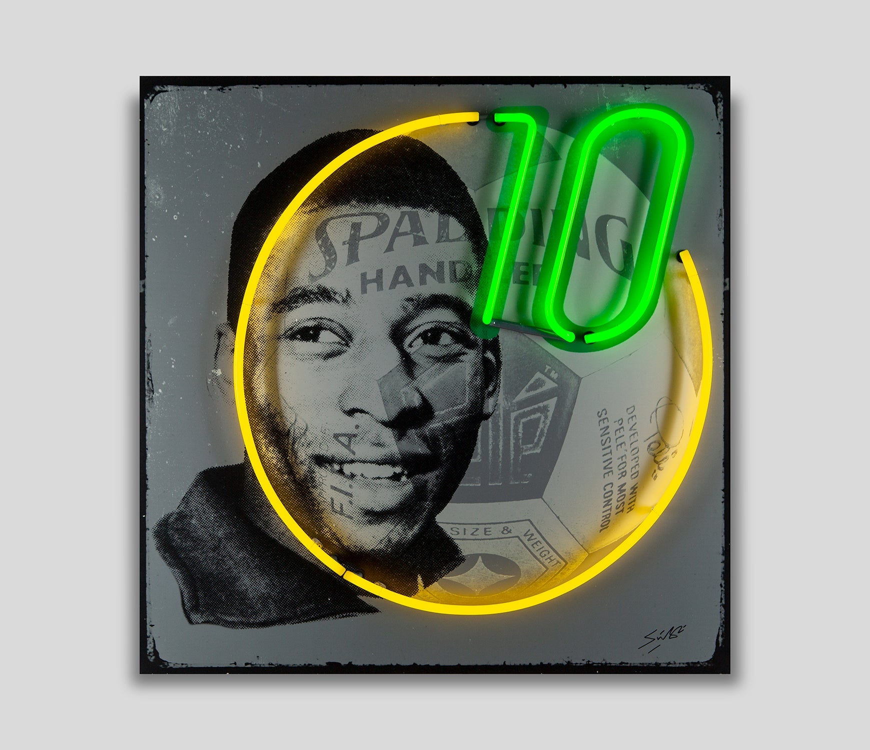 LSI ORI POR 05210 1 Pele  Famous For 15 Centuries  Green Yellow Neon